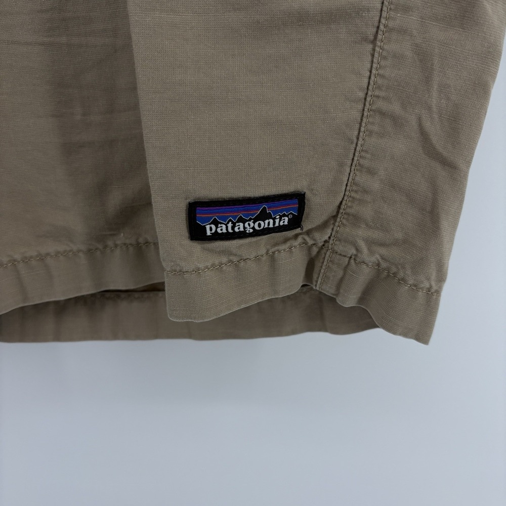 Patagonia Organic Cotton Flat Front Men's Shorts Size 38 Casual Neutral Outdoors - Picture 2 of 12